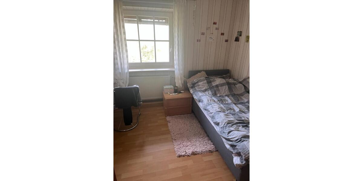 Etagenwohnung Sundern (Sauerland) - 5 Zimmer, 107 m&sup2;, 660&euro; | Angebot:26149281