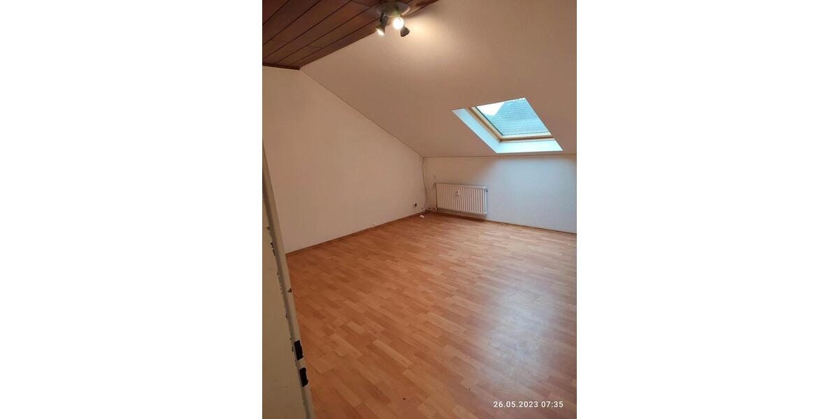 Dachgeschoßwohnung Hemer - 3 Zimmer, 77 m&sup2;, 475&euro; | Angebot:25311443