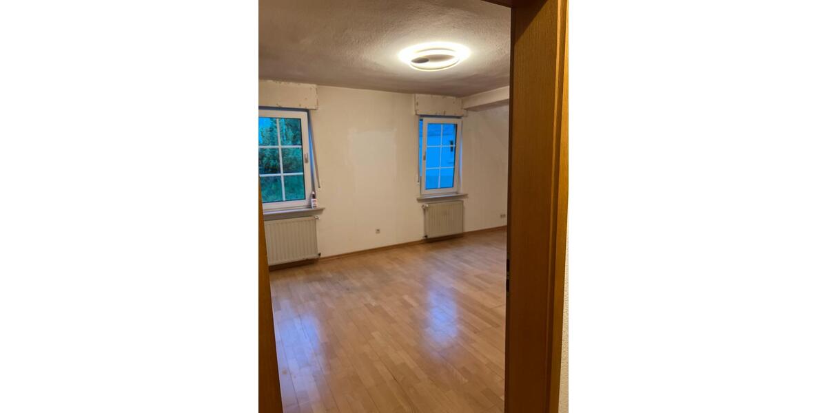 Dachgeschoßwohnung Finnentrop - 1 Zimmer, 80 m&sup2;, 650&euro; | Angebot:26380606