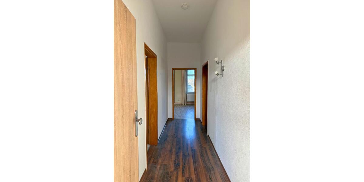 Etagenwohnung Meinerzhagen - 3 Zimmer, 100 m&sup2;, 1.000&euro; | Angebot:24330086