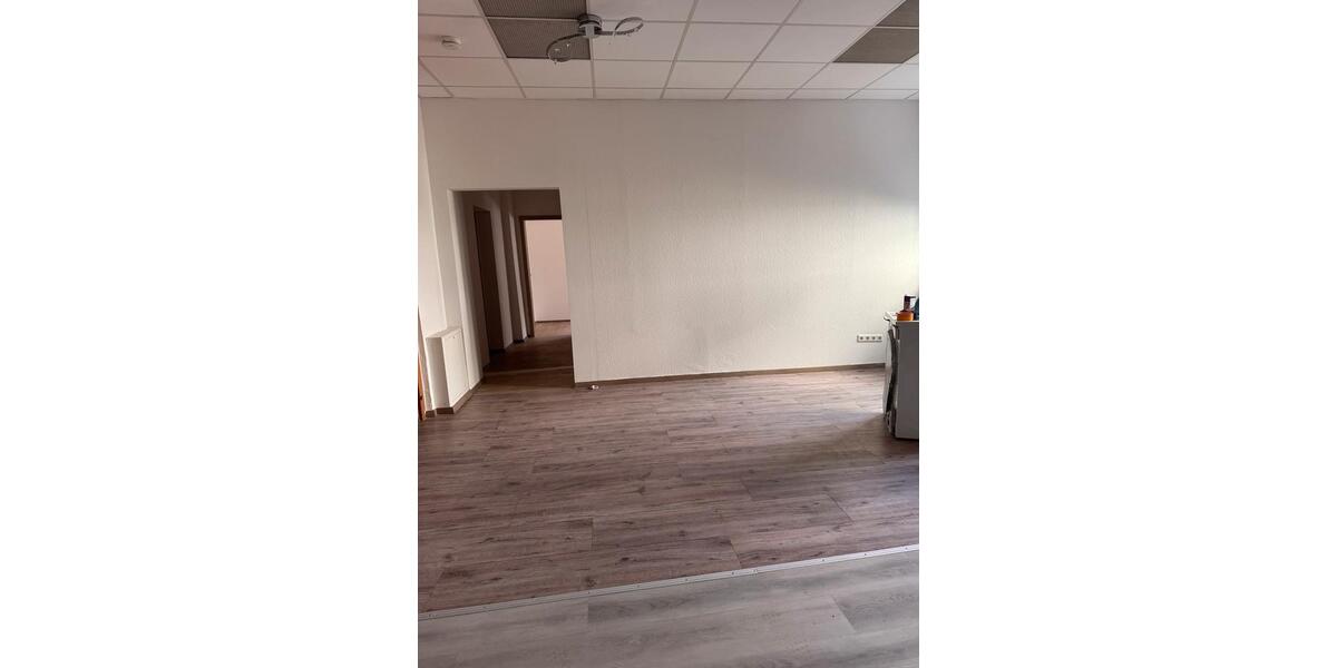 Etagenwohnung Gummersbach Berstig Süd - 3 Zimmer, 90 m&sup2;, 1.050&euro; | Angebot:26606866