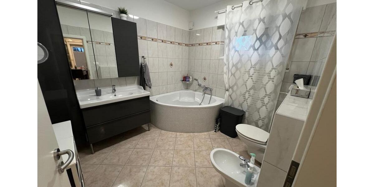 Einfamilienhaus Iserlohn Sümmern - 9 Zimmer, 180 m&sup2;, 399.000&euro; | Angebot:25017524