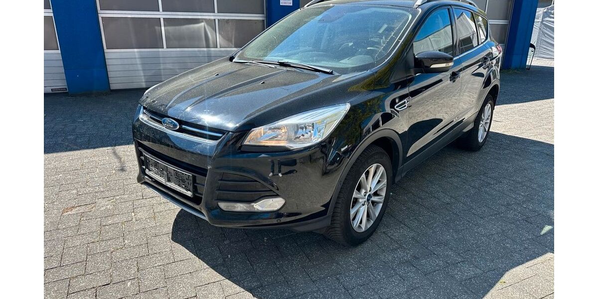 Ford Kuga 148.605 km 9.999 &euro; Gummersbach 51645