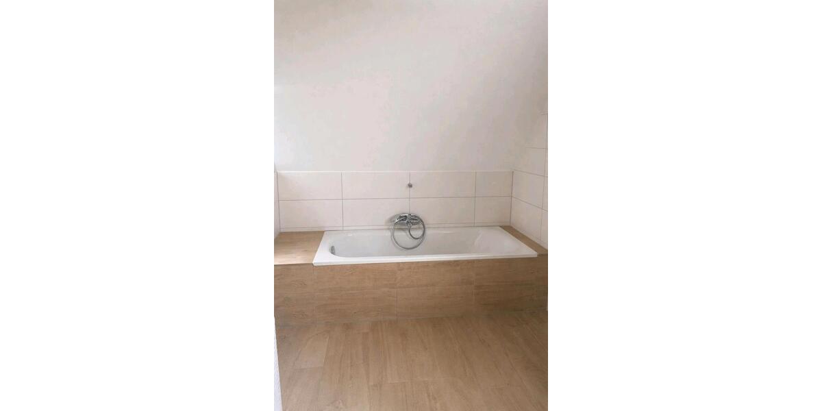 Etagenwohnung Gevelsberg - 4 Zimmer, 105 m&sup2;, 1.000&euro; | Angebot:26008414