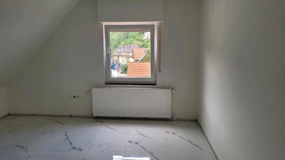 Dachgeschoßwohnung Altena - 2 Zimmer, 369&euro; | Angebot:22898136