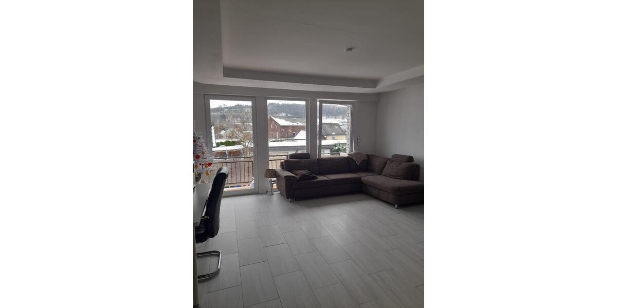 Erdgeschoßwohnung Bergneustadt - 5 Zimmer, 104 m&sup2;, 1.750&euro; | Angebot:26009203