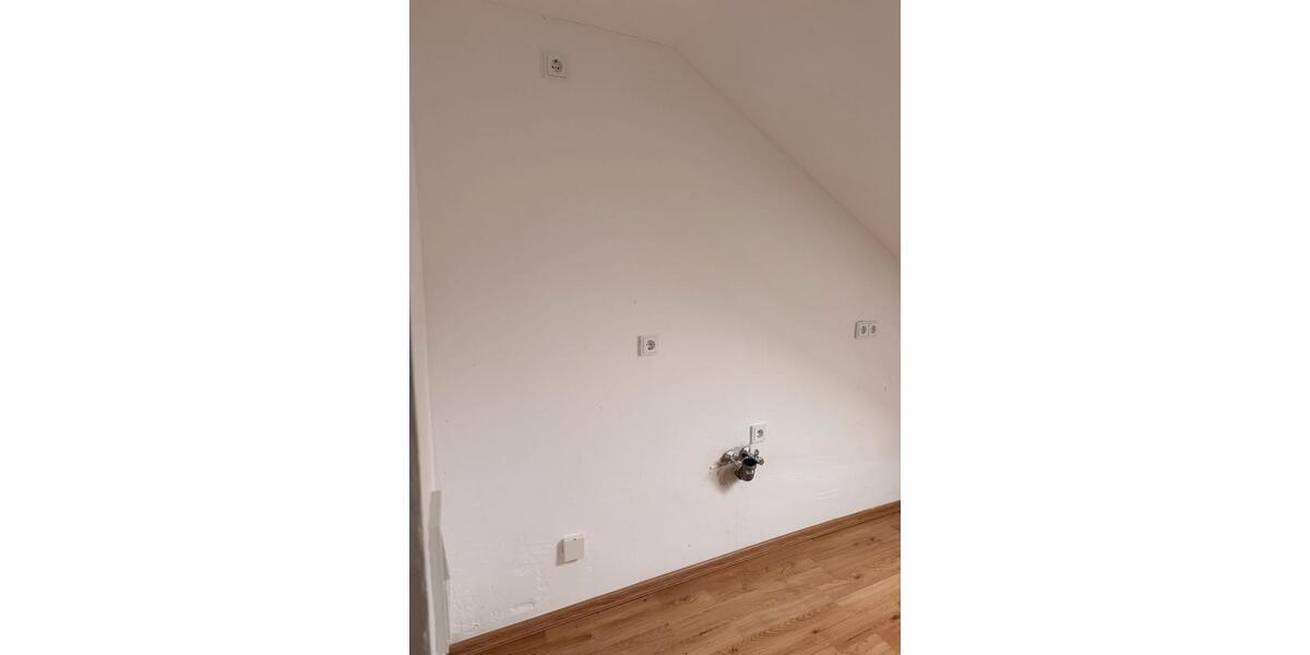 Dachgeschoßwohnung Plettenberg - 2 Zimmer, 60 m&sup2;, 550&euro; | Angebot:25366822
