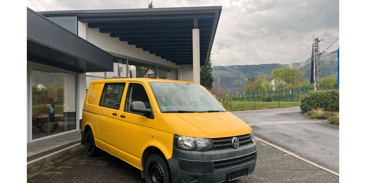 VW T5 Transporter 140.000 km 8.750 &euro; Finnentrop 57413