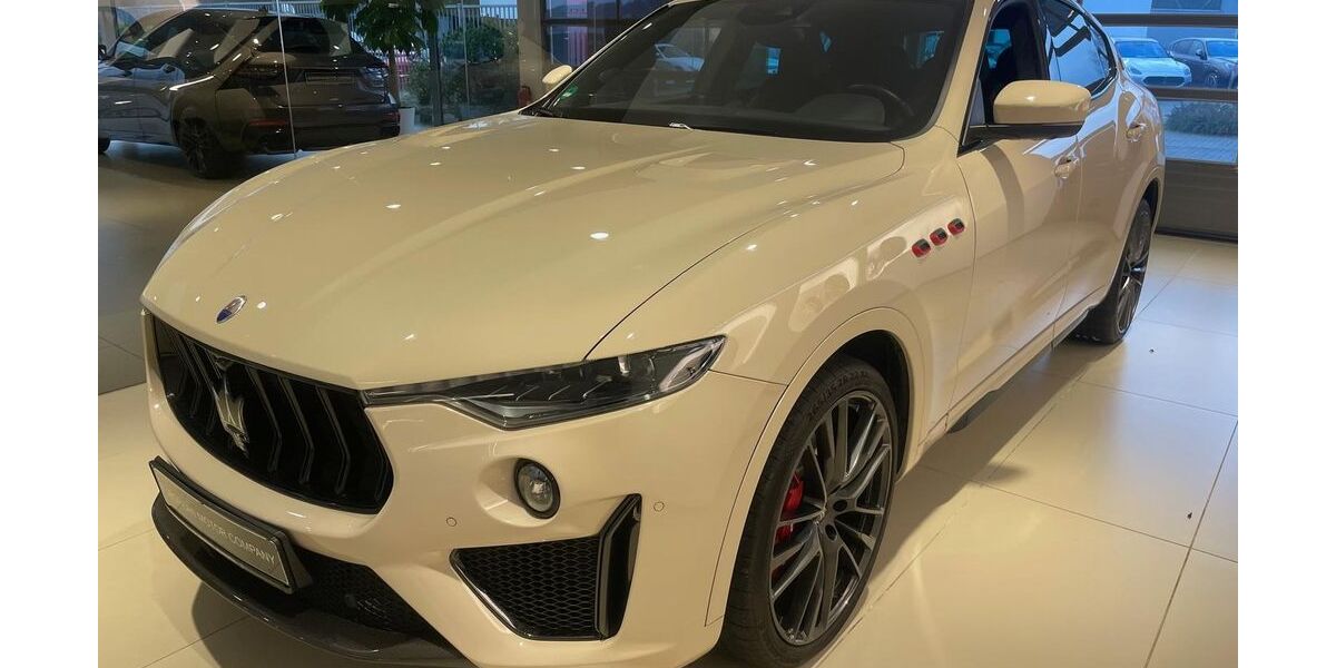 Maserati Levante 59.900 km 79.650 &euro; Schwerte 58239