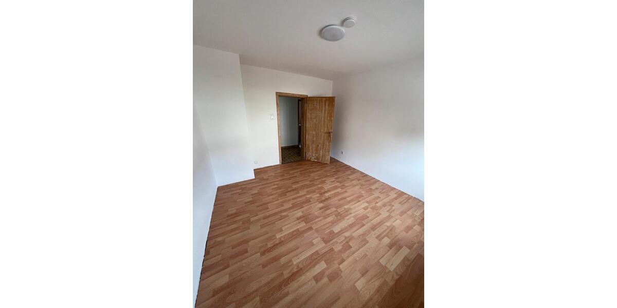 Etagenwohnung Hagen Hohenlimburg - 4 Zimmer, 82 m&sup2;, 1.150&euro; | Angebot:26001677