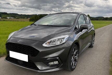 Ford Fiesta 90.500 km 9.500 &euro; Finnentrop 57413