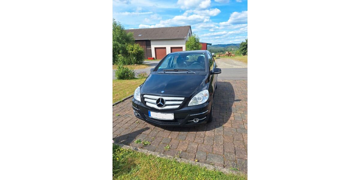 Mercedes-Benz B 150 238.900 km 1.550 &euro; Bergneustadt 51702