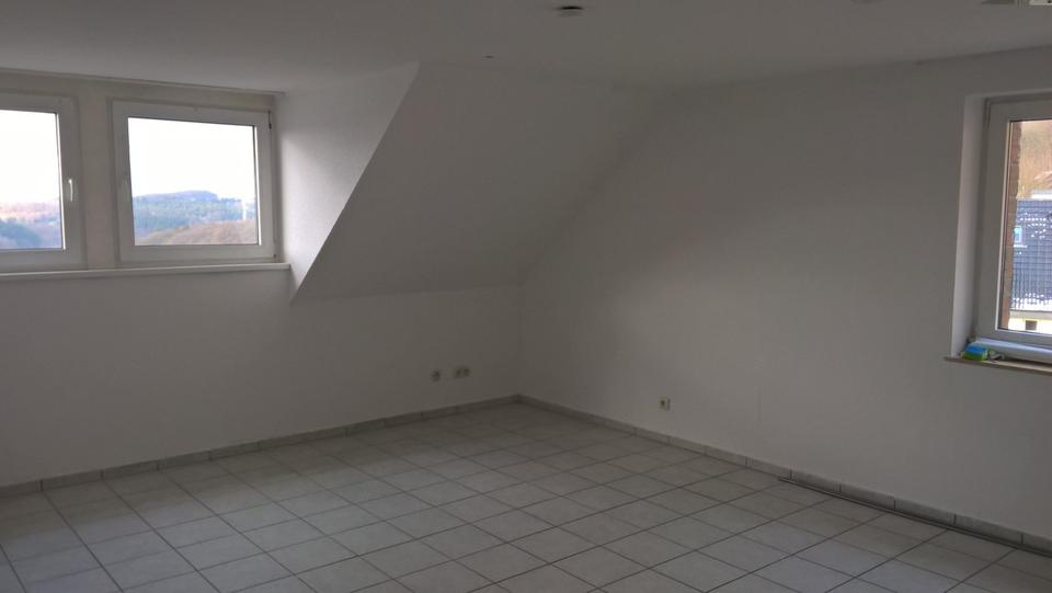 Etagenwohnung Altena - 2 Zimmer, 90 m&sup2;, 620&euro; | Angebot:25221294
