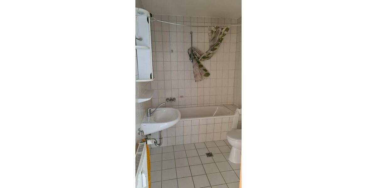 Dachgeschoßwohnung Gummersbach Hepel - 2 Zimmer, 67 m&sup2;, 434&euro; | Angebot:25719998