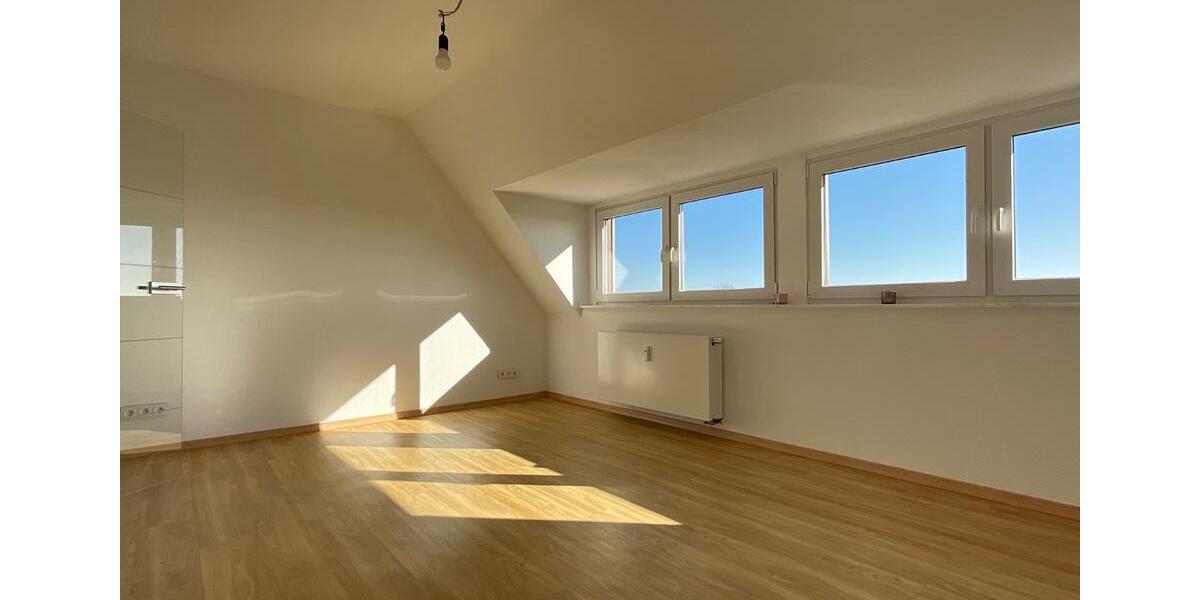 Dachgeschoßwohnung Lüdenscheid Othlinghausen - 2.5 Zimmer, 70 m&sup2;, 730&euro; | Angebot:26091592