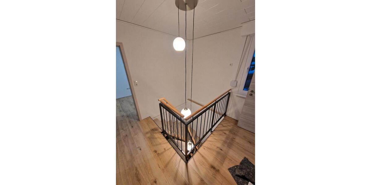 Doppelhaushälfte Reichshof - 4 Zimmer, 125 m&sup2;, 1.500&euro; | Angebot:25384123