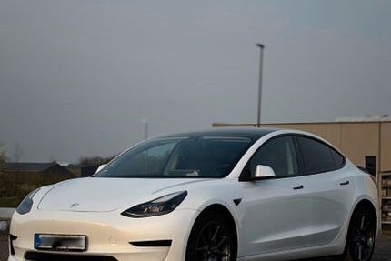 Tesla Model 3 99.500 km 22.900 &euro; Engelskirchen 51766