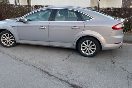 Ford Mondeo 105.000 km 8.100 &euro; Gummersbach 51647