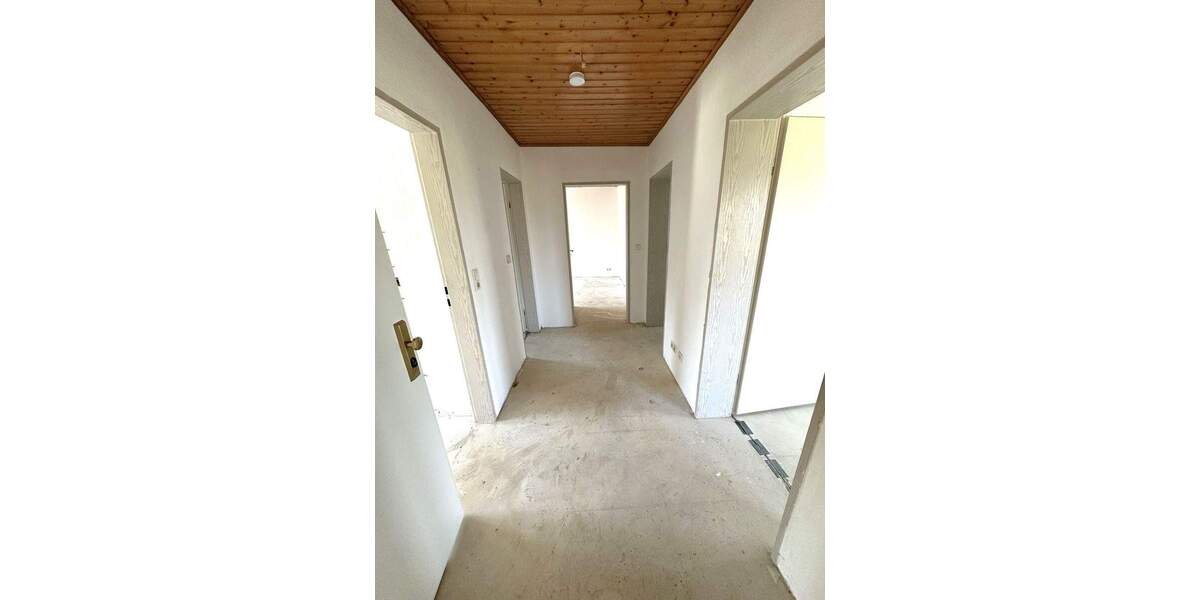 Mehrfamilienhaus, Wohnhaus Breckerfeld Zurstraße - 9 Zimmer, 223 m&sup2;, 199.700&euro; | Angebot:25744122