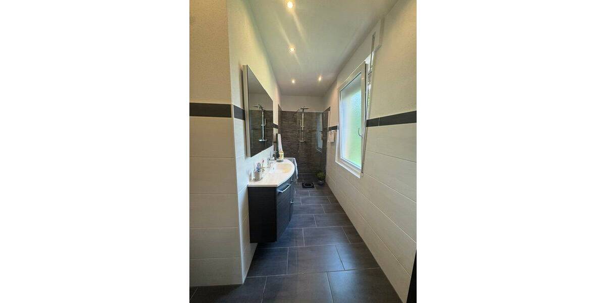 Mehrfamilienhaus, Wohnhaus Plettenberg Eiringhausen - 8 Zimmer, 334.900&euro; | Angebot:26892837