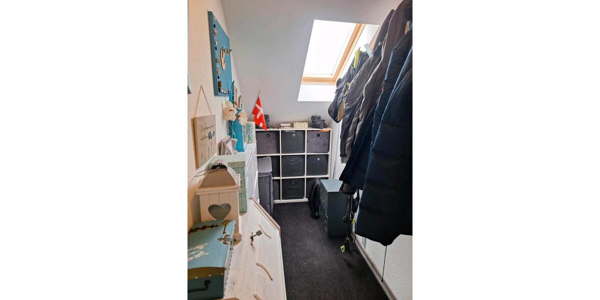 Dachgeschoßwohnung Halver - 3 Zimmer, 75 m&sup2;, 550&euro; | Angebot:24846376