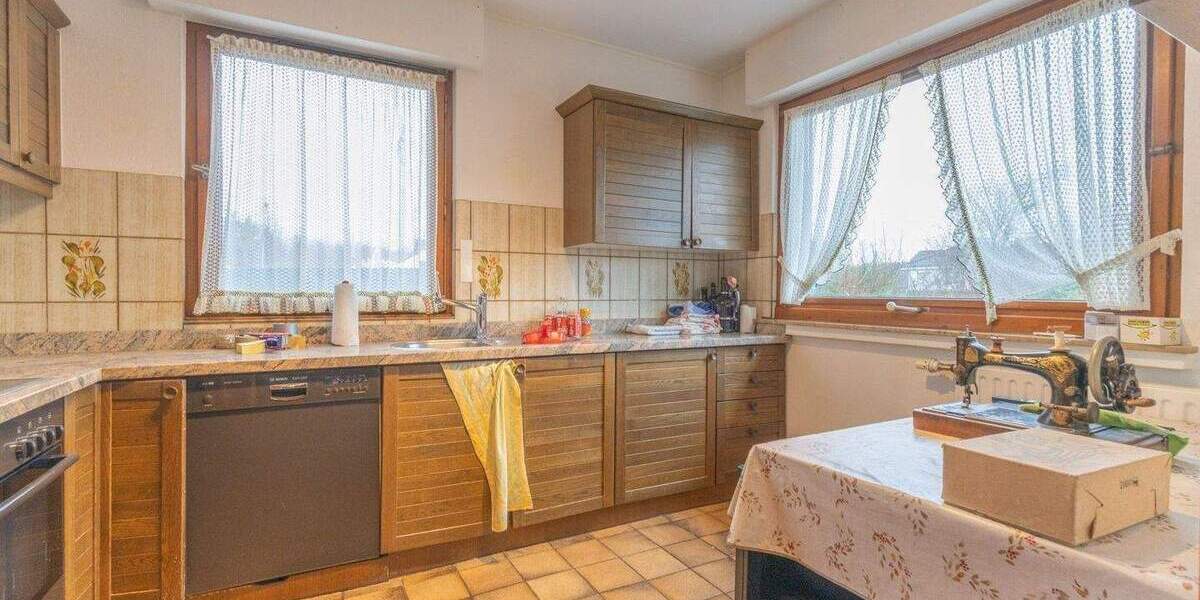 Einfamilienhaus Menden Mitte - 5 Zimmer, 122 m&sup2;, 215.000&euro; | Angebot:25729252