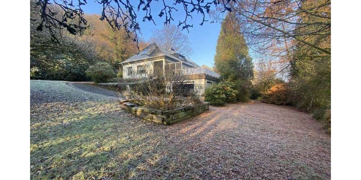 Einfamilienhaus Wetter - 9 Zimmer, 270 m&sup2;, 665.000&euro; | Angebot:24627642