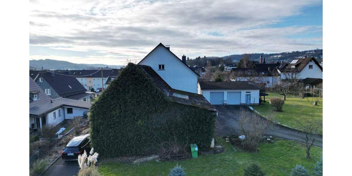 Einfamilienhaus Bergneustadt - 8 Zimmer, 182 m&sup2;, 339.000&euro; | Angebot:25666277