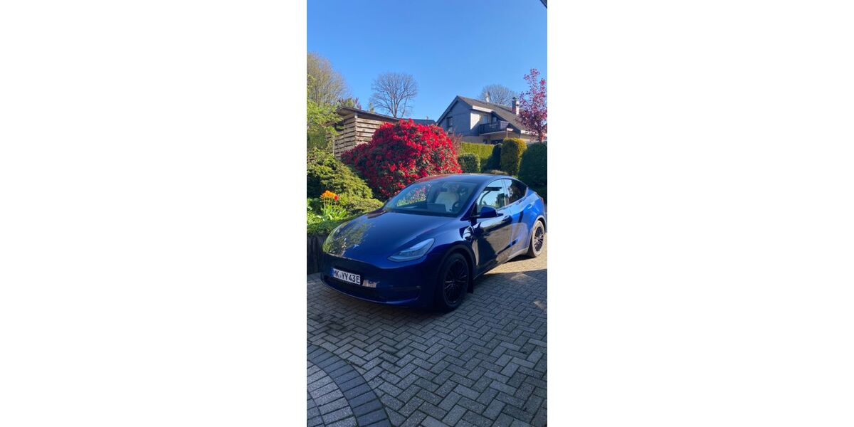 Tesla Model Y 14.500 km 44.000 &euro; Halver 58553
