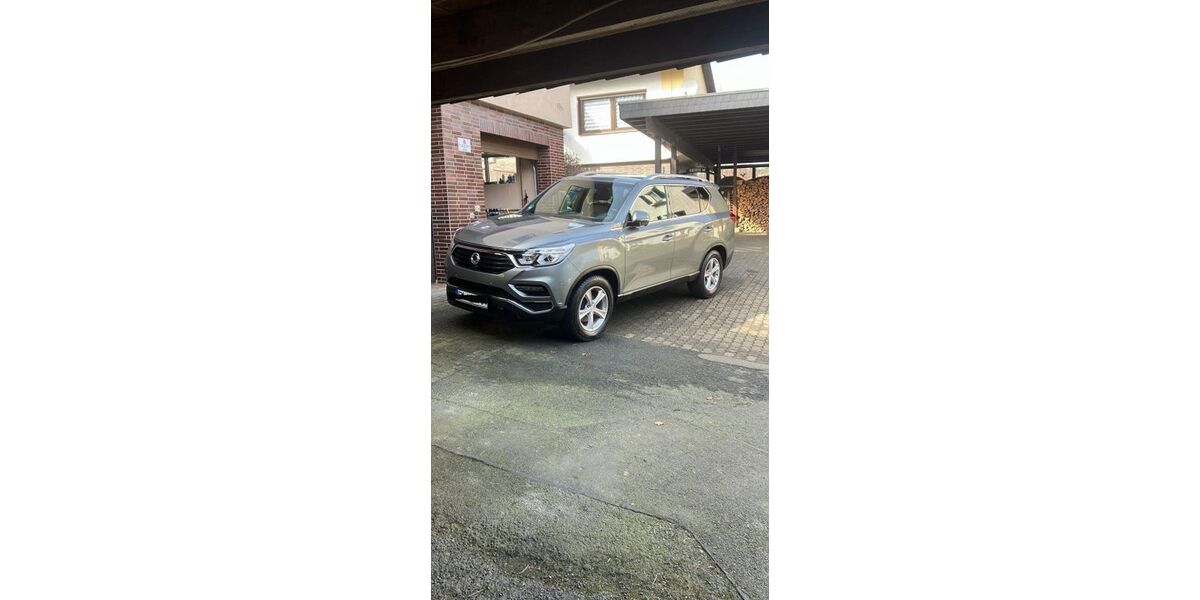 SsangYong REXTON 72.000 km 19.900 &euro; Gummersbach 51645