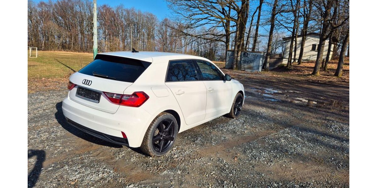 Audi A1 25.000 km 18.900 &euro; Gummersbach 51643