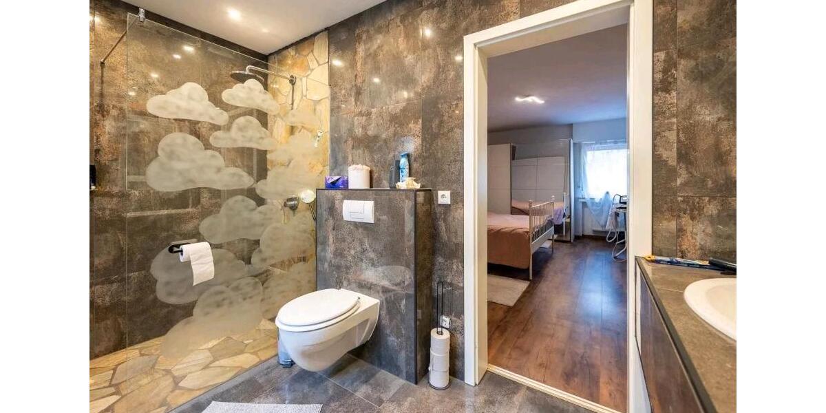 Einfamilienhaus Lüdenscheid Brügge - 10 Zimmer, 320 m&sup2;, 300.000&euro; | Angebot:26068403