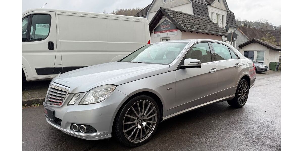 Mercedes-Benz E 220 263.340 km 7.990 &euro; Gummersbach OT Niederseßmar 51645
