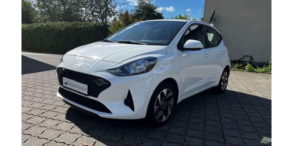 Hyundai i10 9.900 km 16.890 &euro; Bergneustadt 51702
