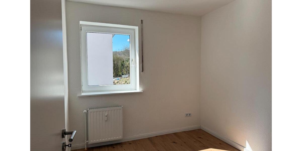 Erdgeschoßwohnung Altena - 4 Zimmer, 106 m&sup2;, 690&euro; | Angebot:25994255