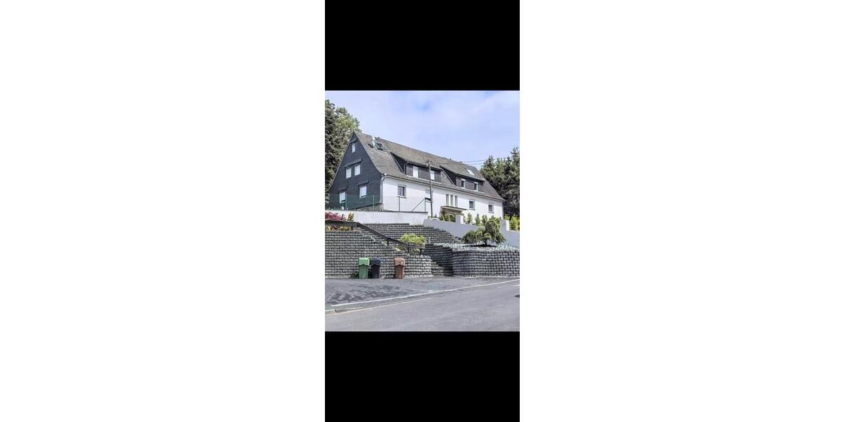 Mehrfamilienhaus, Wohnhaus Gummersbach Berstig Süd - 10 Zimmer, 310 m&sup2;, 569.000&euro; | Angebot:26693846