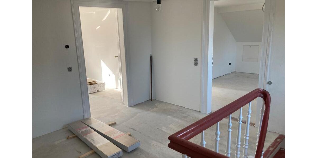 Einfamilienhaus Lindlar - 5 Zimmer, 1.400&euro; | Angebot:25647281