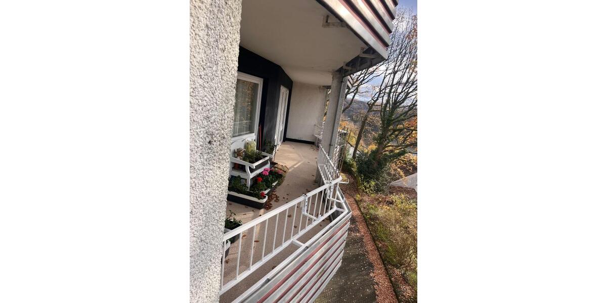 4 - 5 12 Zimmer, Küche, Bad, Gäste-WC, 2 x Loggia, Sauna - Etagenwohnung Lüdenscheid Brügge | Angebot:26014260