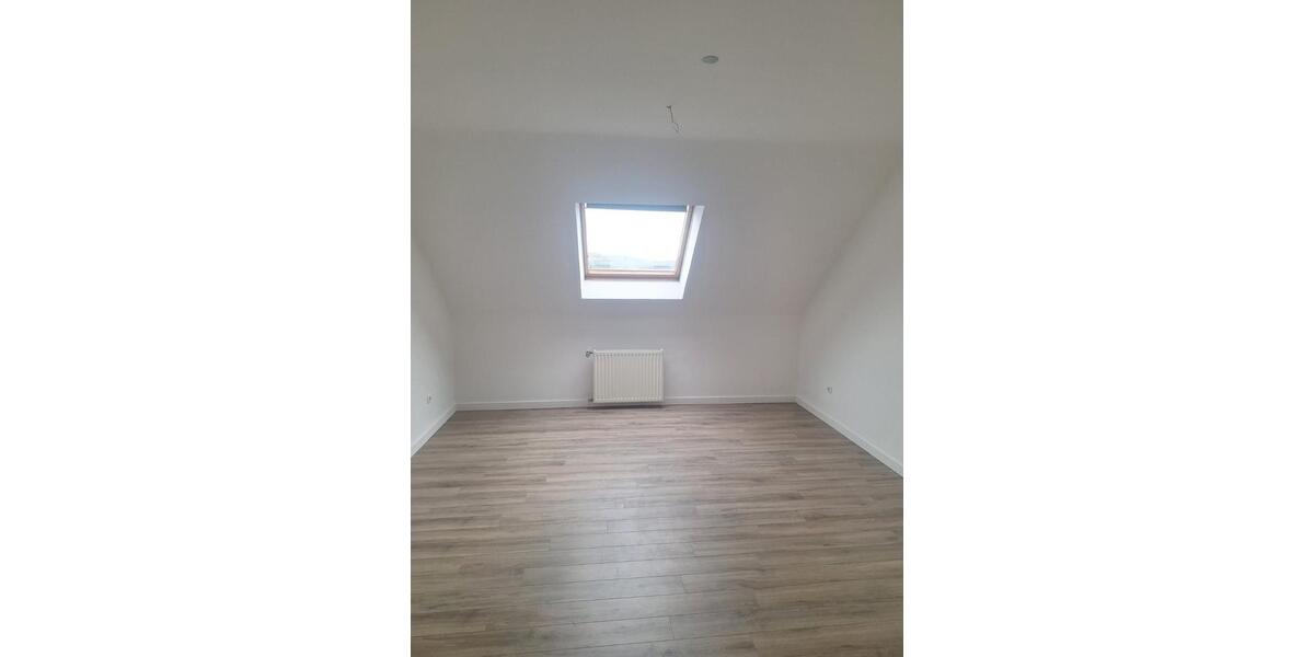 Dachgeschoßwohnung Hagen Hagen-Mitte - 3 Zimmer, 110 m&sup2;, 770&euro; | Angebot:25081466