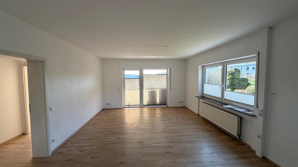 Terrassenwohnung Finnentrop - 3 Zimmer, 86 m&sup2;, 730&euro; | Angebot:25840836