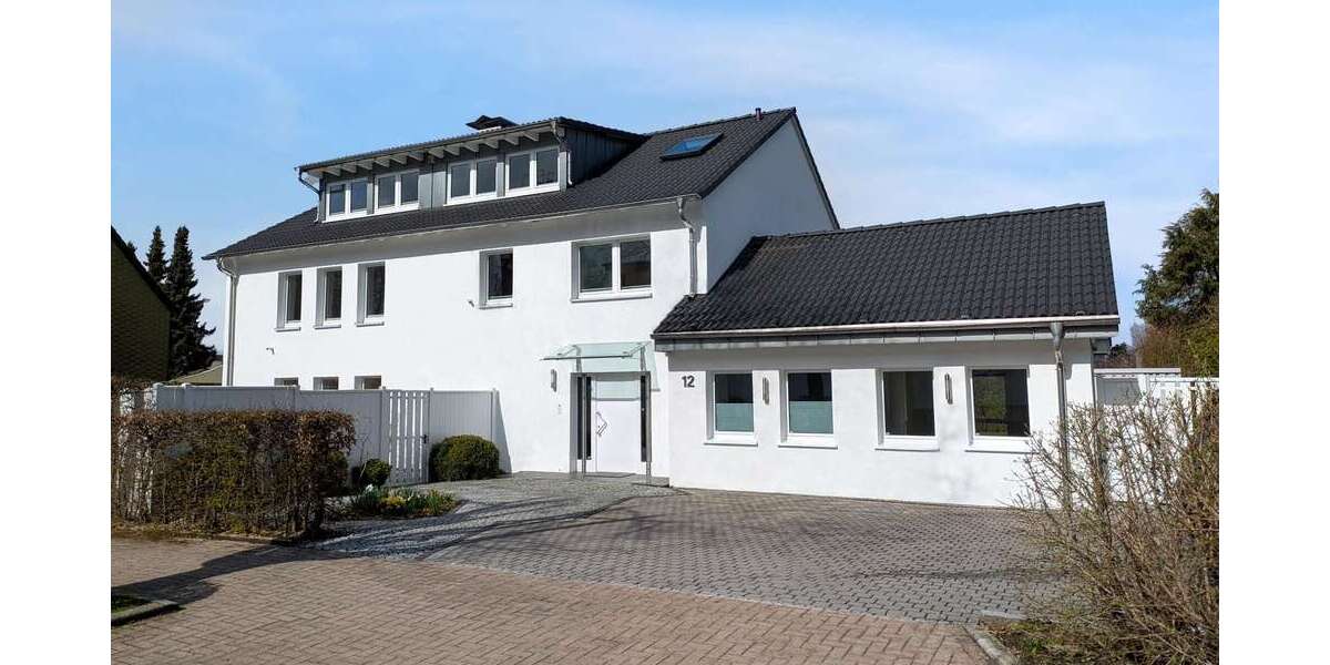 Einfamilienhaus Halver - 11 Zimmer, 386 m&sup2;, 930.000&euro; | Angebot:26002286