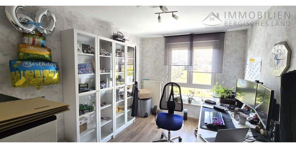 Doppelhaushälfte Hückeswagen Wiehagen - 5 Zimmer, 120 m&sup2;, 425.000&euro; | Angebot:25800230
