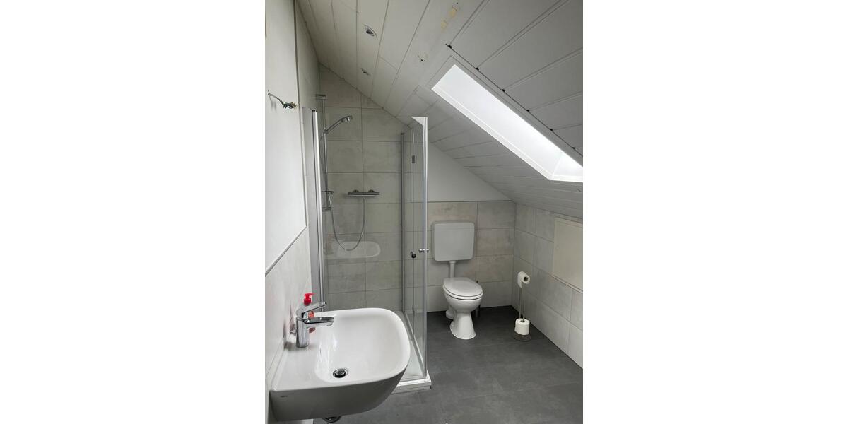 Dachgeschoßwohnung Drolshagen - 1 Zimmer, 55 m&sup2;, 350&euro; | Angebot:26020368