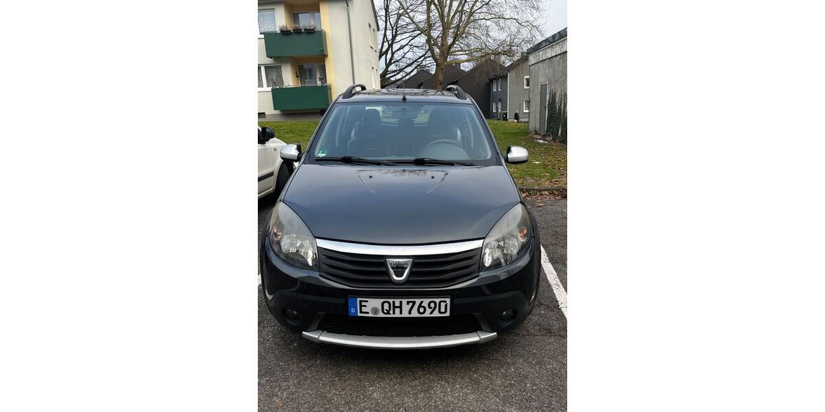 Dacia Sandero 155.000 km 3.499 &euro; Halver 58553