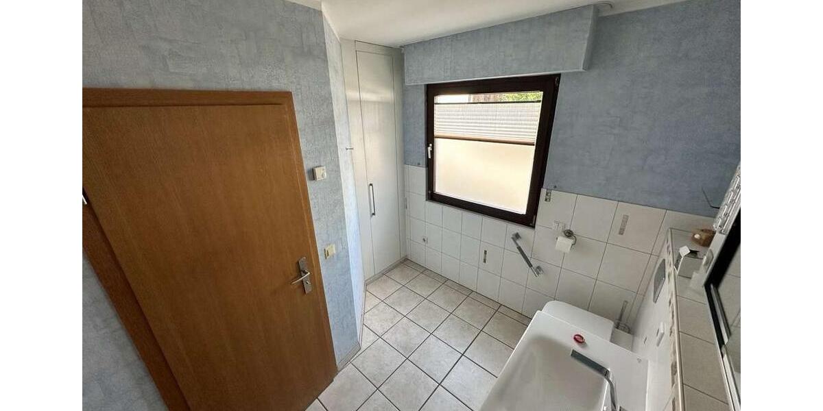 Erdgeschoßwohnung Engelskirchen - 2.5 Zimmer, 105 m&sup2;, 1.000&euro; | Angebot:26156665