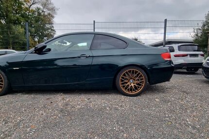 BMW 330 206.000 km 9.500 &euro; Engelskirchen 51766