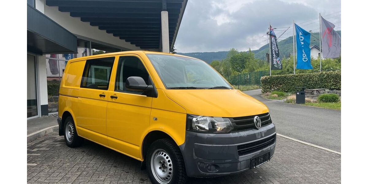 VW T5 Transporter 108.000 km 8.999 &euro; Finnentrop 57413