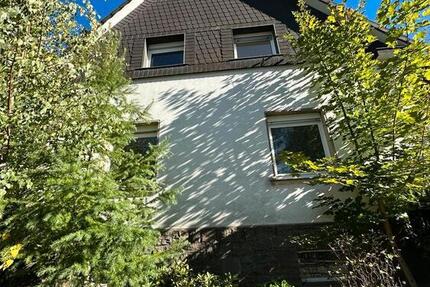 Haus Gummersbach Hepel - 8 Zimmer, 170 m&sup2;, 400.000&euro; | Angebot:27517794