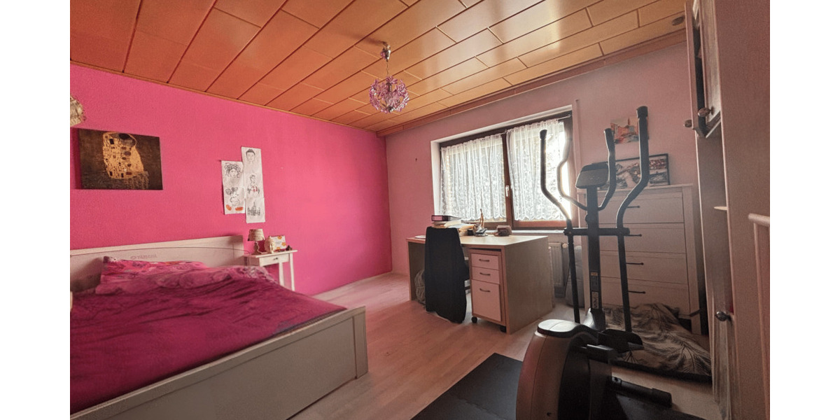 Etagenwohnung Neuenrade - 3 Zimmer, 90 m&sup2;, 675&euro; | Angebot:26881764