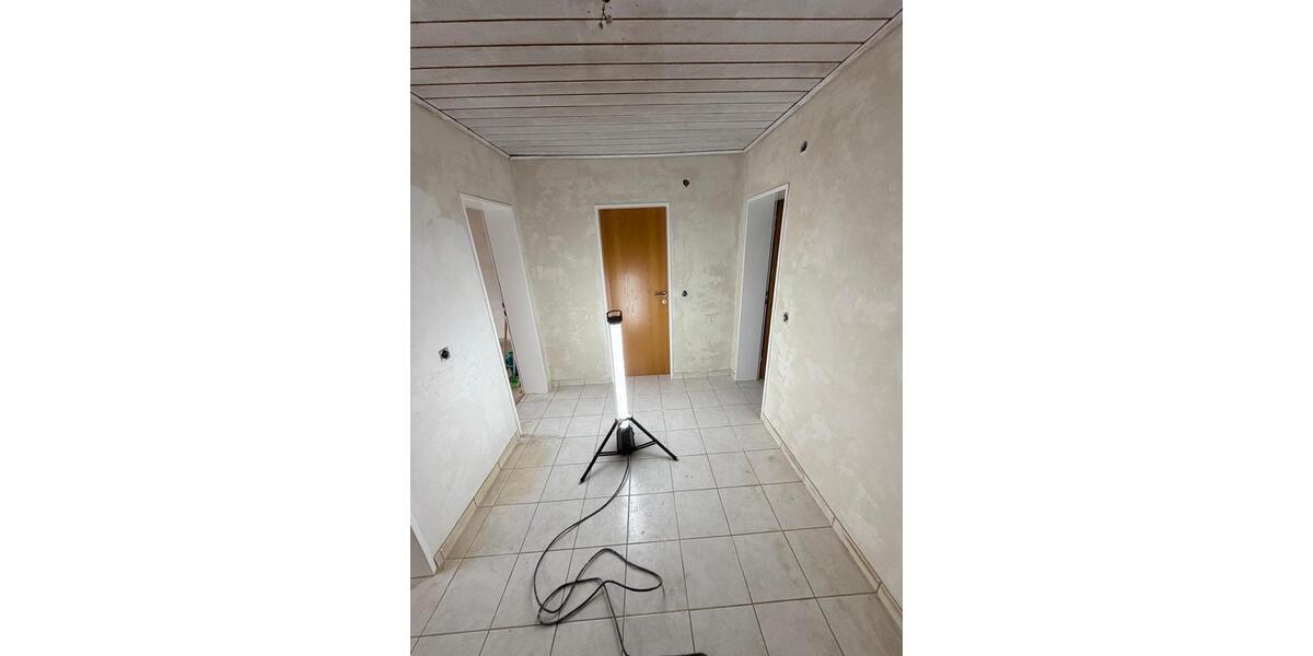 Erdgeschoßwohnung Schwerte - 3 Zimmer, 81 m&sup2;, 220.000&euro; | Angebot:25297046